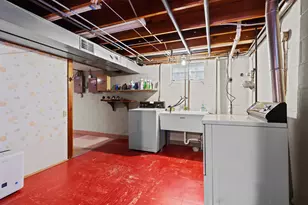 2911 S 57th St, Milwaukee, WI 53219 - Photo 14