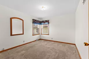 2911 S 57th St, Milwaukee, WI 53219 - Photo 12