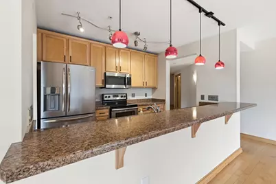 690  Rivershores Dr #201, West Bend, WI 53090 - Photo 10