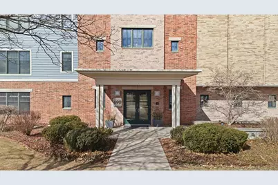 690  Rivershores Dr #201, West Bend, WI 53090 - Photo 2