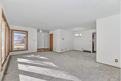 2000 S Woodlawn Dr, New Berlin, WI 53146 - Photo 4