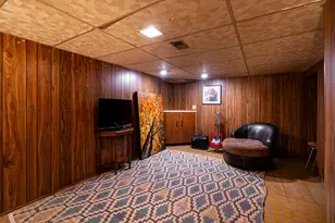 160 E Gauer Cir, Milwaukee, WI 53207 - Photo 24