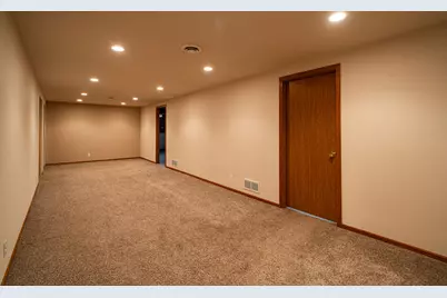 8624 N 63rd St, Brown Deer, WI 53223 - Photo 18