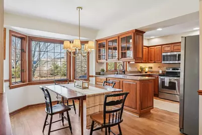 3220 W Chateau Ct, Mequon, WI 53092 - Photo 22