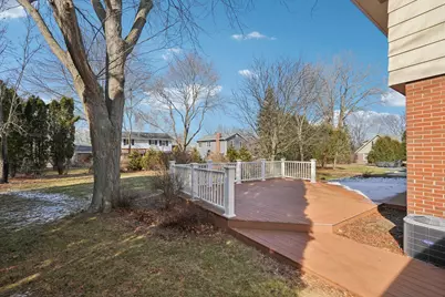 3220 W Chateau Ct, Mequon, WI 53092 - Photo 50