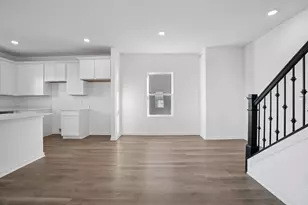 7076 Fair Oaks Rd, Racine, WI 53403 - Photo 12