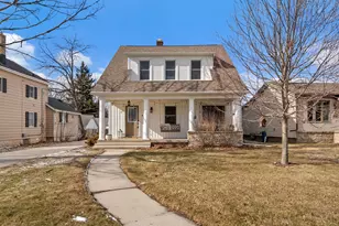 548 Pine St, Sheboygan Falls, WI 53085 - Photo 2