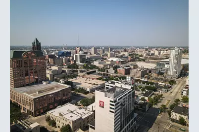 741 N Milwaukee St #202, Milwaukee, WI 53202 - Photo 22