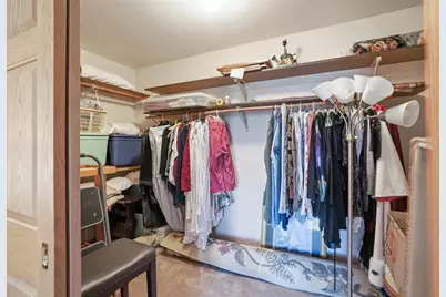 2100 S Cherrywood Ct, New Berlin, WI 53151 - Photo 38