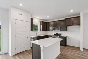 7075 Oakmont Rd, Racine, WI 53403 - Photo 16