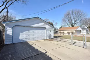 6519 N 66th St, Milwaukee, WI 53223 - Photo 26