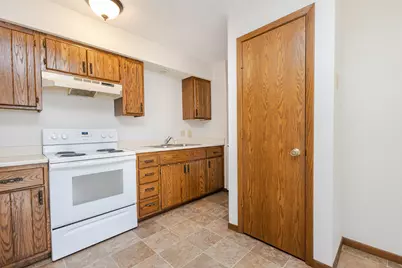 400  Franklin St #1-4, Watertown, WI 53094 - Photo 12