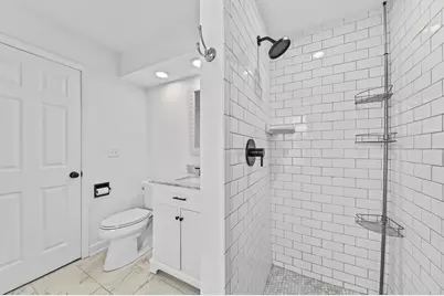 231 E Fox Dale Rd, Fox Point, WI 53217 - Photo 24