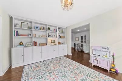 231 E Fox Dale Rd, Fox Point, WI 53217 - Photo 14