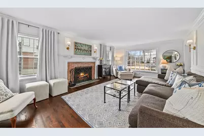 231 E Fox Dale Rd, Fox Point, WI 53217 - Photo 12