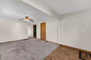 2800 Mabie St, Delavan, WI 53115 - Photo 8