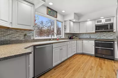 224 N Fremont St, Whitewater, WI 53190 - Photo 12