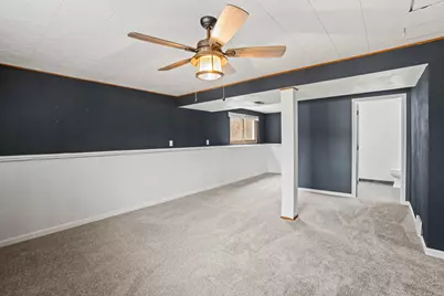 124 E Monroe Ave, Hartford, WI 53027 - Photo 24