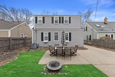 621 E Hampton Rd, Whitefish Bay, WI 53217 - Photo 36