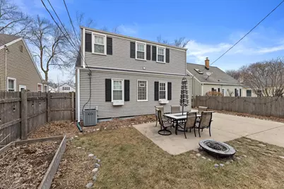 621 E Hampton Rd, Whitefish Bay, WI 53217 - Photo 30