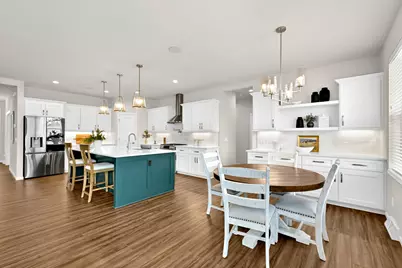 8020 W Preserve Pkwy, Mequon, WI 53097 - Photo 12