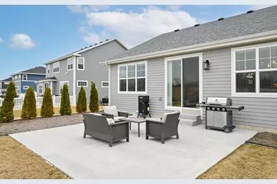 8020 W Preserve Pkwy, Mequon, WI 53097 - Photo 36