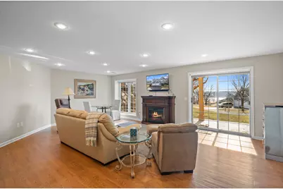 1095  Lakeland Dr #9-22, Geneva, WI 53147 - Photo 18