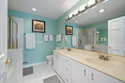 1095  Lakeland Dr #9-22, Geneva, WI 53147 - Photo 14