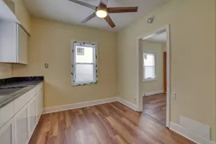 1315 W Keefe Ave, Milwaukee, WI 53206 - Photo 10