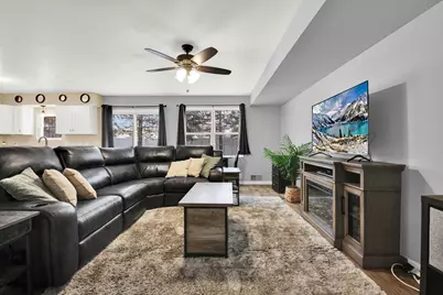 807  82nd St #14, Kenosha, WI 53143 - Photo 8