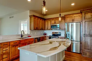 724 E Reinel St, Jefferson, WI 53549 - Photo 2