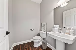 1888 N Water St, Milwaukee, WI 53202 - Photo 20