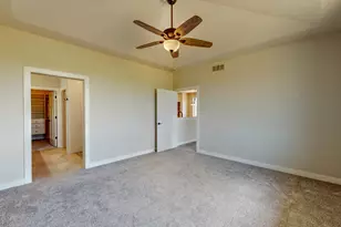 726 E Reinel St, Jefferson, WI 53549 - Photo 16