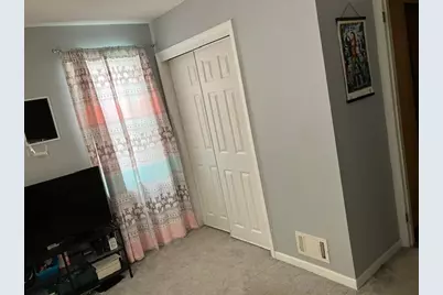 5851 S 13th St, Milwaukee, WI 53221 - Photo 12