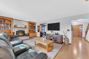 10446 S George Dr, Oak Creek, WI 53154 - Photo 22