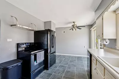 W187S6736  Agate Dr, Muskego, WI 53150 - Photo 8