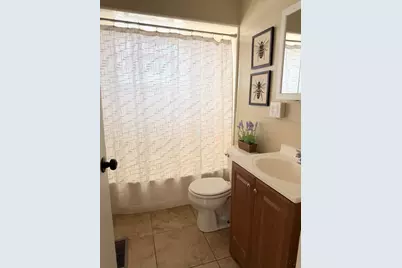 7314 W Tallmadge Pl, Milwaukee, WI 53218 - Photo 10