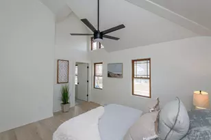 5821 W Wells St, Wauwatosa, WI 53213 - Photo 22