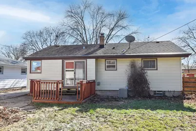 7852 W Hope Ave, Milwaukee, WI 53222 - Photo 16