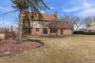 12605 N St Anne Ln, Mequon, WI 53092 - Photo 46