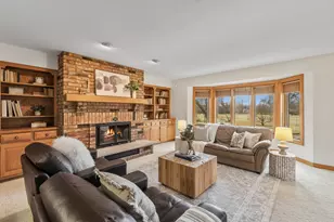 12605 N St Anne Ln, Mequon, WI 53092 - Photo 20