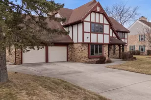 12605 N St Anne Ln, Mequon, WI 53092 - Photo 58