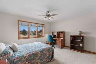 12605 N St Anne Ln, Mequon, WI 53092 - Photo 32