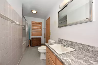 1927 N 118th St, Wauwatosa, WI 53226 - Photo 14