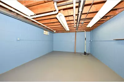 1927 N 118th St, Wauwatosa, WI 53226 - Photo 26