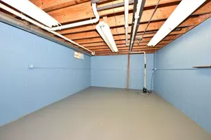 1927 N 118th St, Wauwatosa, WI 53226 - Photo 26