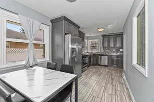 6045 W Lincoln Creek Dr, Milwaukee, WI 53218 - Photo 12