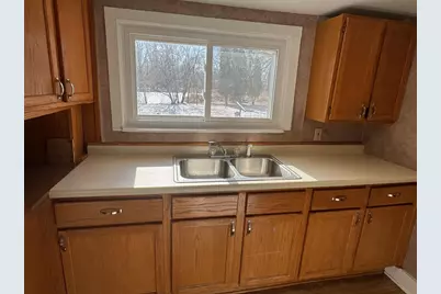 334  Sibley St, Fond du Lac, WI 54935 - Photo 10