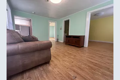 334  Sibley St, Fond du Lac, WI 54935 - Photo 2