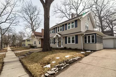 6723 W Wells St, Wauwatosa, WI 53213 - Photo 30